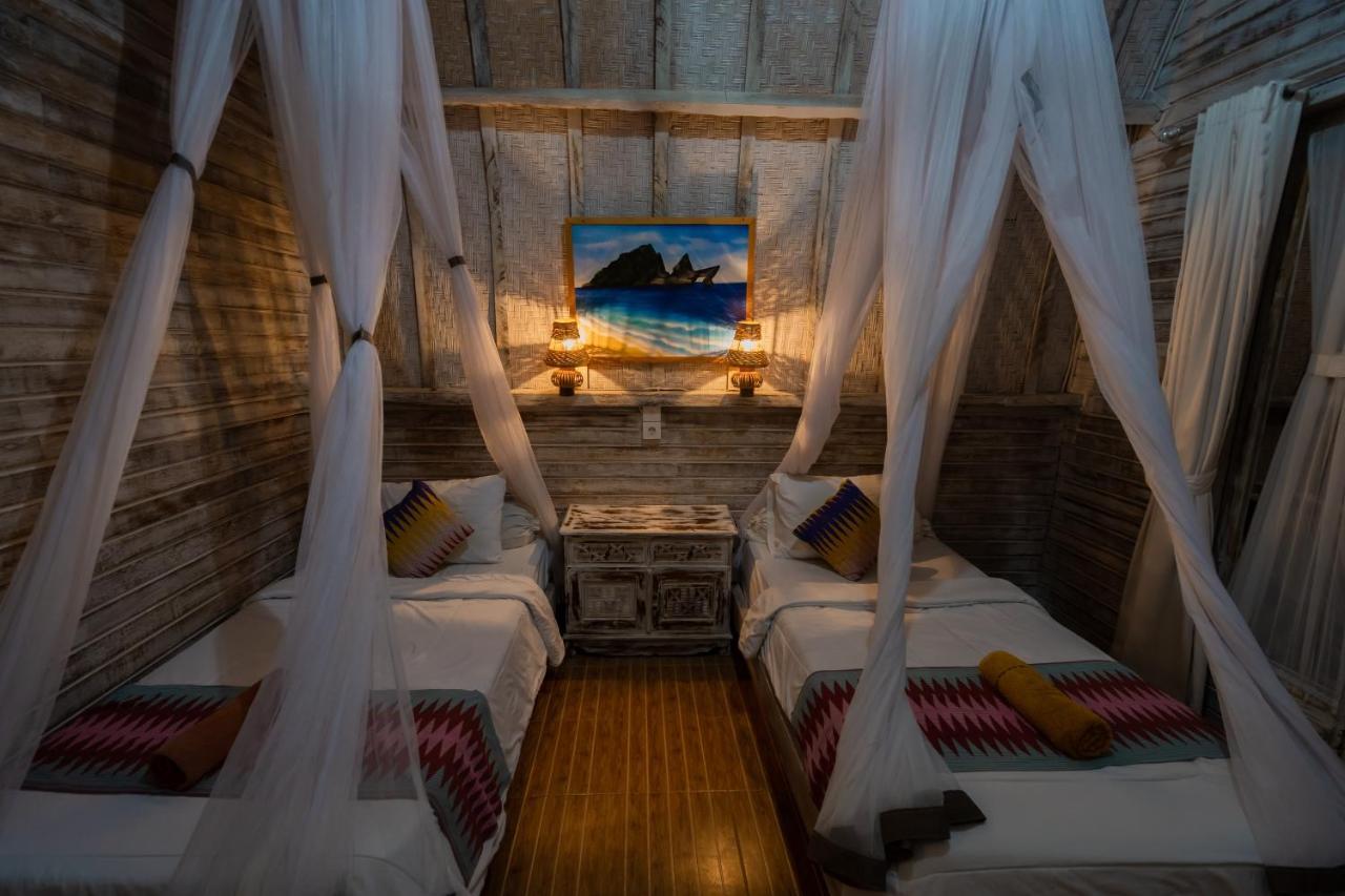 हॉलिडे पार्क The Mel Huts 3*